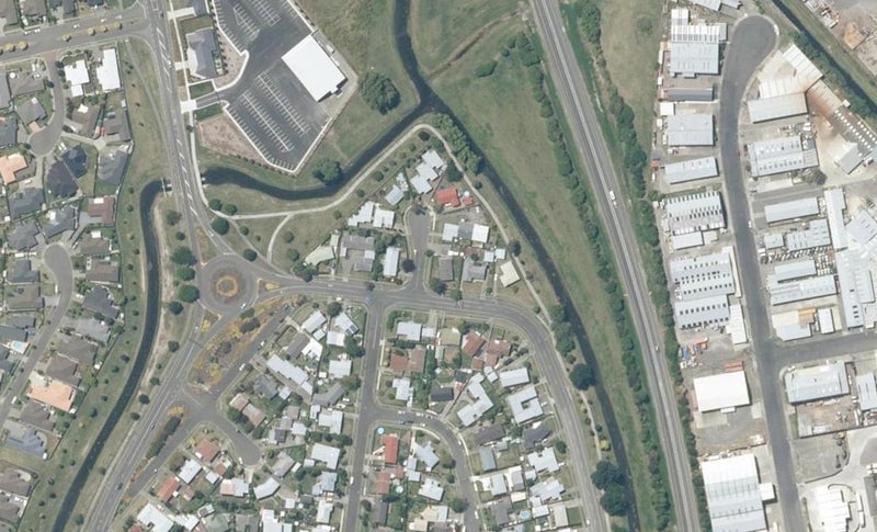 2 Ripon Place, Tamatea, Napier - Carousel 1
