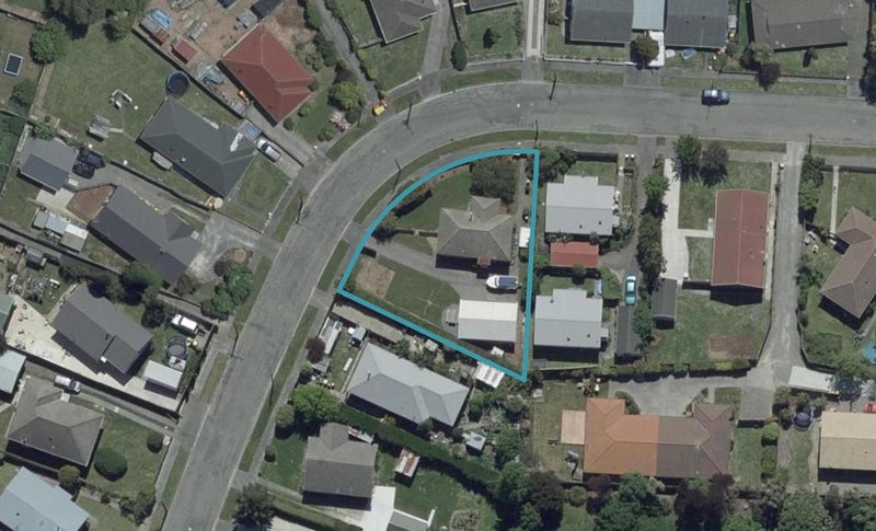20 Camden Street, Redwood, Christchurch - Carousel 1