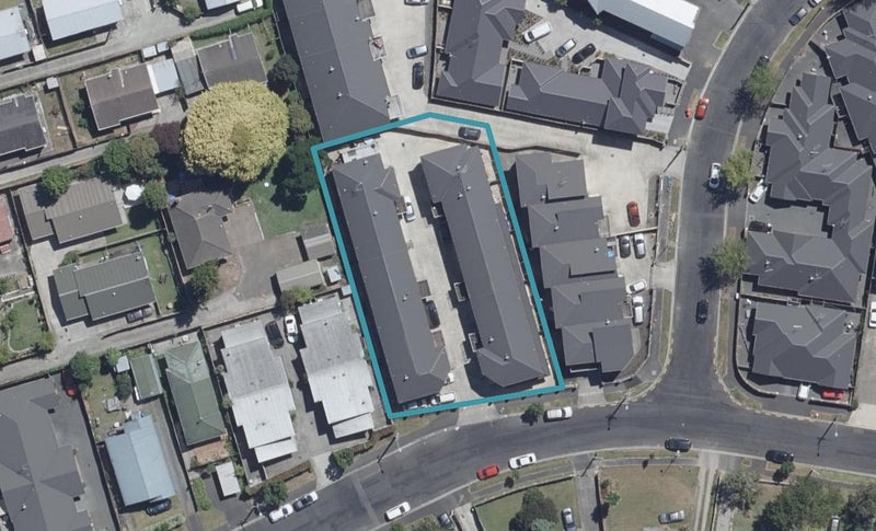 2/11 Beatty Street, Melville, Hamilton - Carousel 1