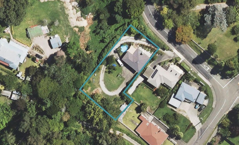 6 Hillview Terrace, Mangapapa, Gisborne - Carousel 1