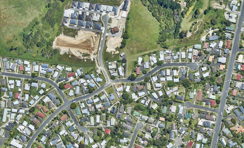 65 Jonathon Street, Brookfield, Tauranga - Carousel 1