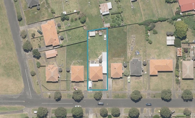 32 Swiss Avenue, Gonville, Whanganui - Carousel 1