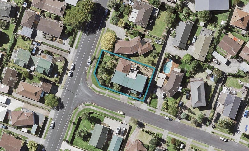 2 Glenshee Place, Highland Park, Auckland - Carousel 1