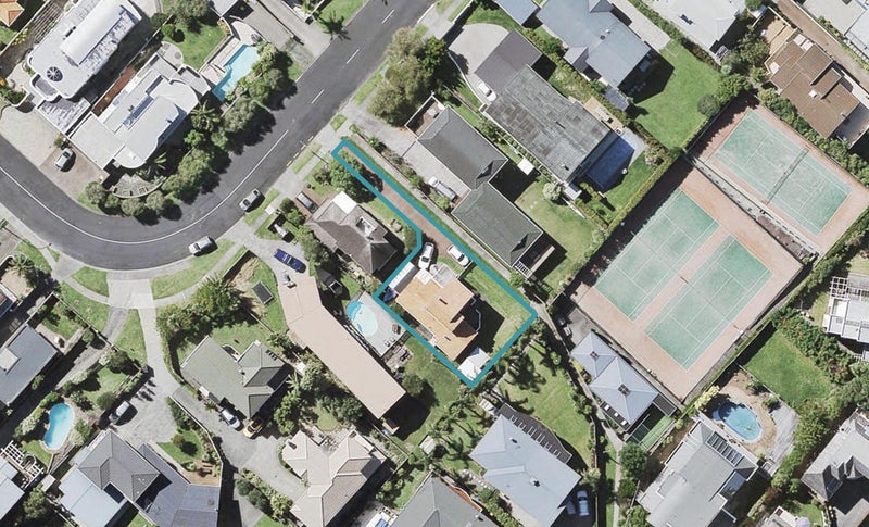 55 Castor Bay Road, Castor Bay, Auckland - Carousel 1