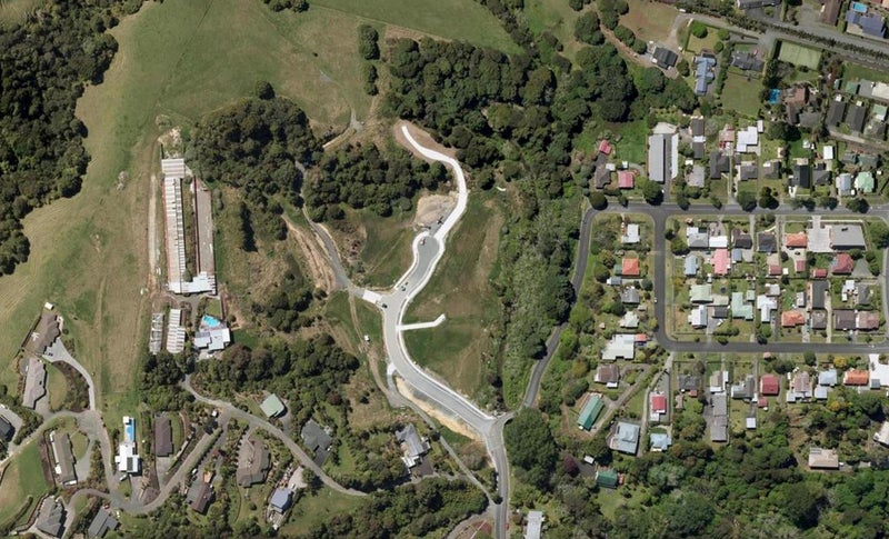 12 Walnut Grove, Kensington, Whangarei - Carousel 1