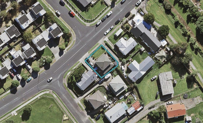 7 Elmdon Street, Mangere, Auckland - Carousel 1