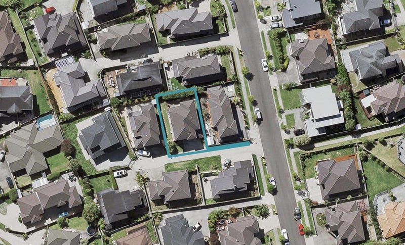 18 Mana Lane, Pinehill, Auckland - Carousel 1