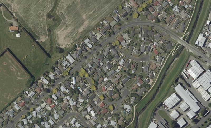 5 Cecil Place, Cloverlea, Palmerston North - Carousel 1
