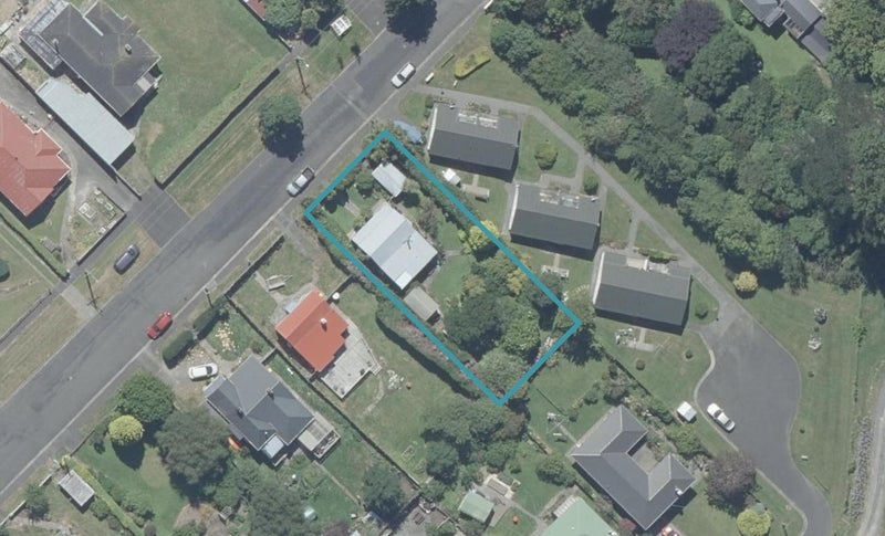37 Stevenson Avenue, Sawyers Bay, Port Chalmers - Carousel 1