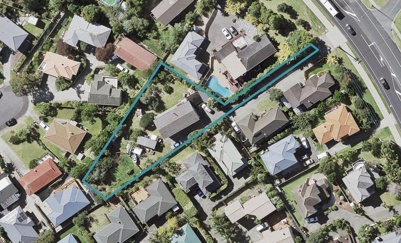 366 East Coast Road, Sunnynook, Auckland - Carousel 1