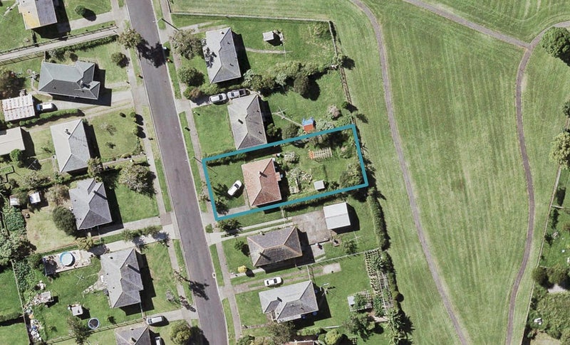 30 Wimbledon Crescent, Glen Innes, Auckland - Carousel 1
