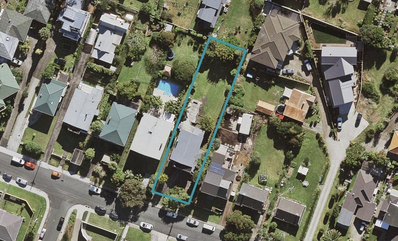 22 Belle Vue Avenue, Northcote Point, Auckland - Carousel 1