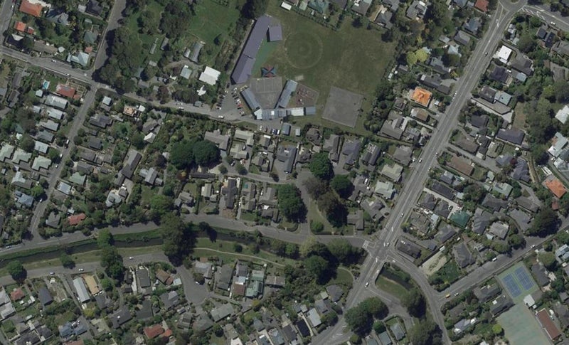 37 Acorn Close, Waltham, Christchurch - Carousel 1