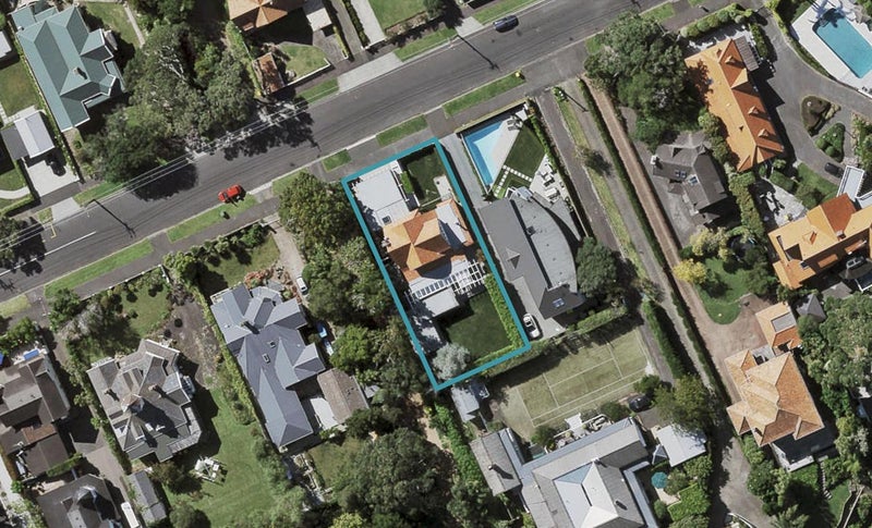 35 Stanley Point Road, Stanley Point, Auckland - Carousel 1