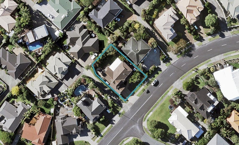 12 Alicia Road, Somerville, Auckland - Carousel 1