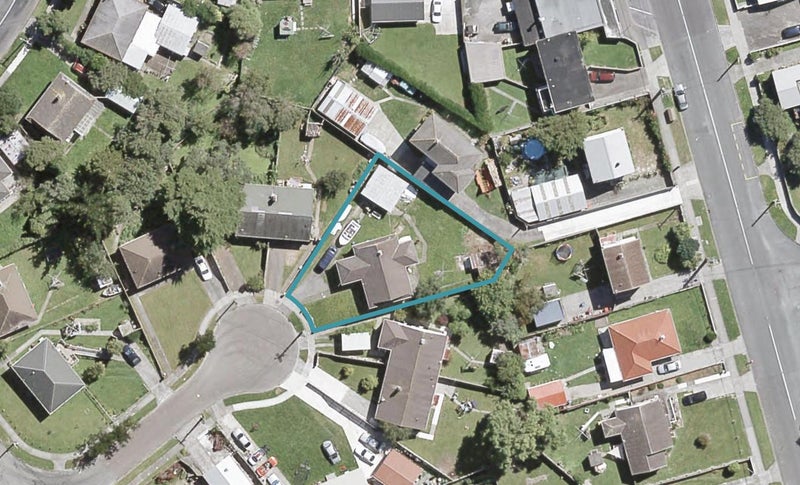 4 Sinclair Grove, Naenae, Lower Hutt - Carousel 1
