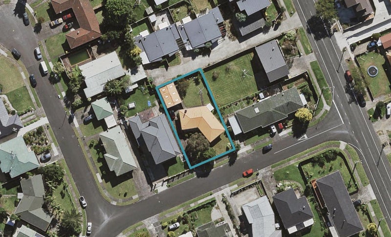 4 Verdi Street, Papatoetoe, Auckland - Carousel 1