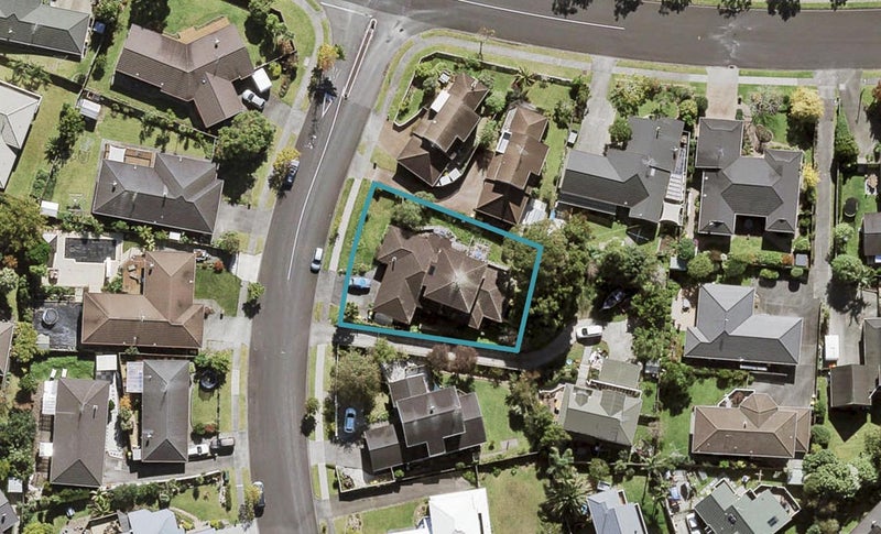 23 Matisse Drive, West Harbour, Auckland - Carousel 1