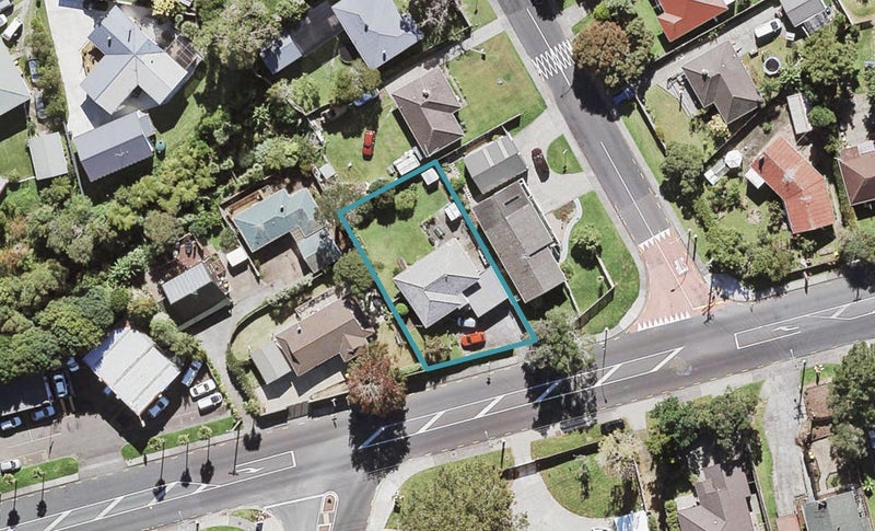 119 Godley Road, Green Bay, Auckland - Carousel 1