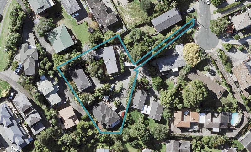 3/3 Phillipa Place, Browns Bay, Auckland - Carousel 1