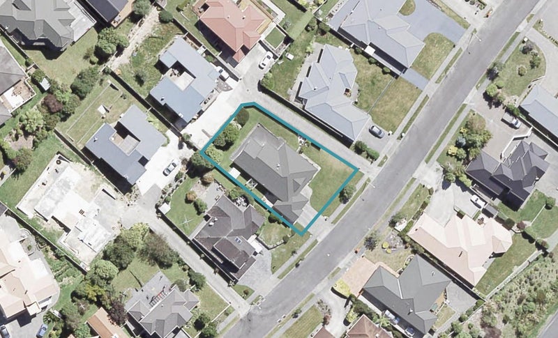 18 Birkinshaw Grove, Riverstone Terraces, Upper Hutt - Carousel 1