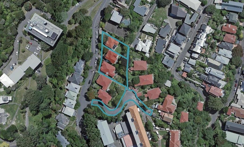 37 Salamanca Road, Kelburn, Wellington - Carousel 1