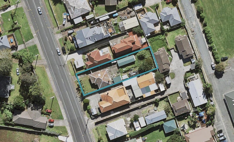 151 Coronation Road, Mangere Bridge, Auckland - Carousel 1