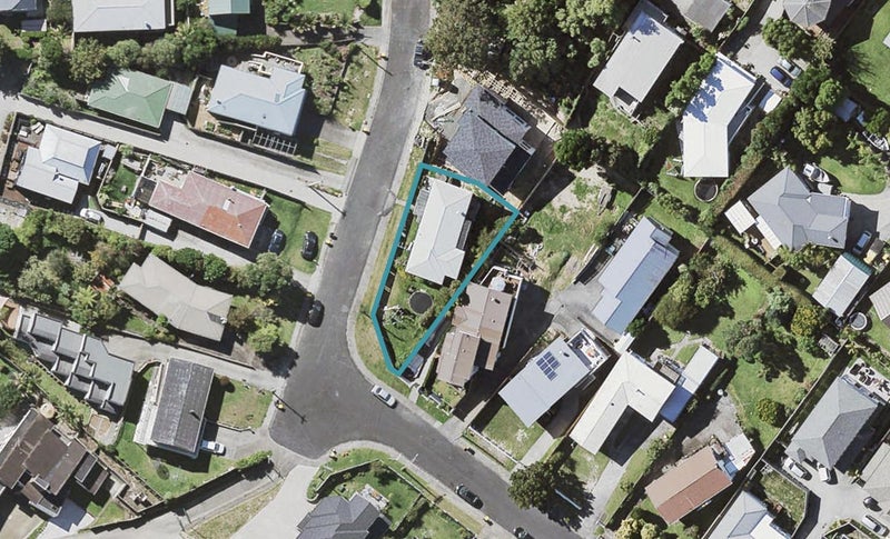 4 Hauraki Crescent, Pinehill, Auckland - Carousel 1