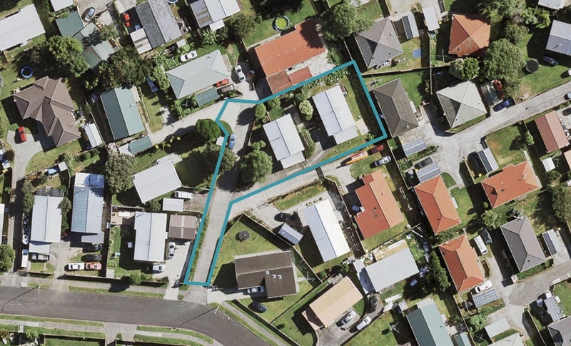 2/14 Volta Place, Clendon Park, Auckland - Carousel 1