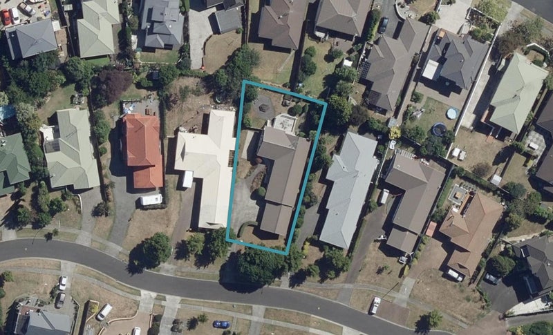 13 Prospect Place, Western Heights, Hamilton - Carousel 1