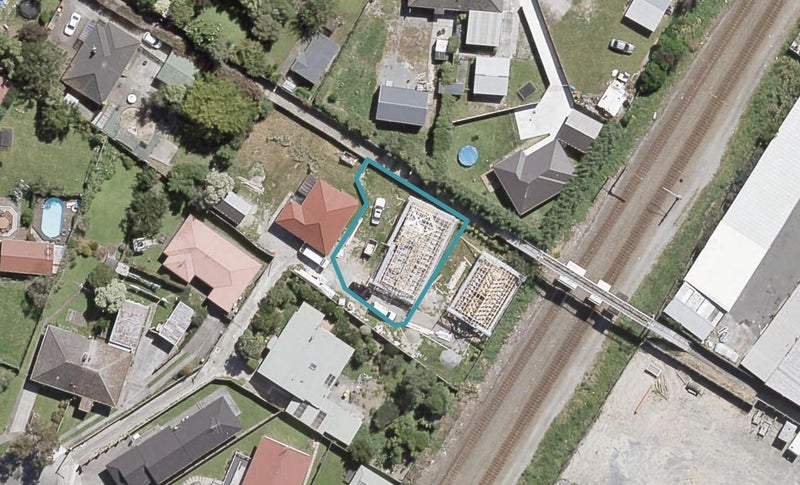 6B Watkins Grove, Taita, Lower Hutt - Carousel 1