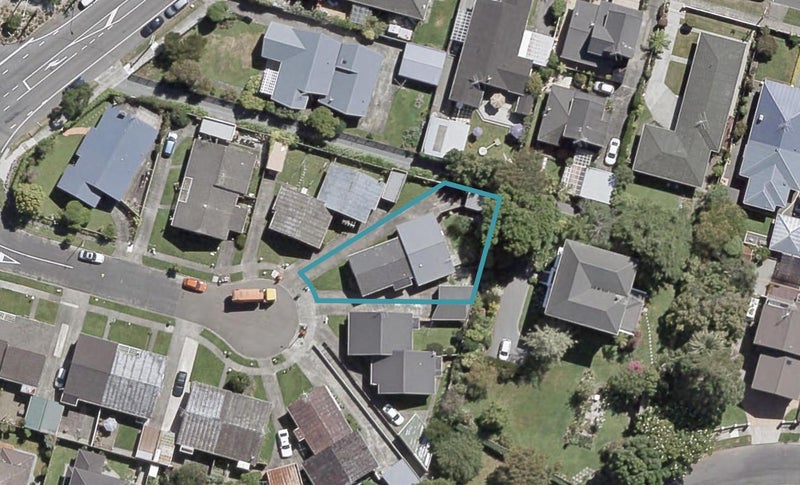 6 Amberley Grove, Hutt Central, Lower Hutt - Carousel 1