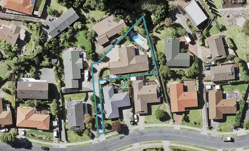 29 Sunnyview Avenue, Shelly Park, Auckland - Carousel 1