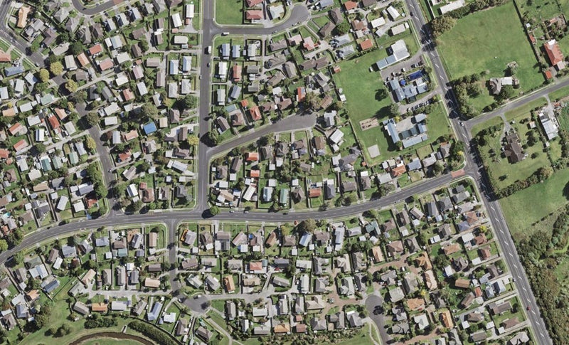 9B Massine Place, Randwick Park, Auckland - Carousel 1