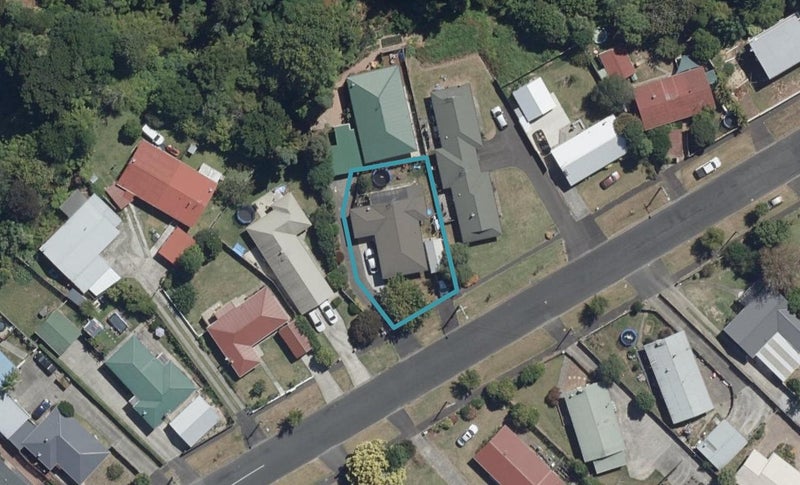 21 Tomin Road, Glenview, Hamilton - Carousel 1