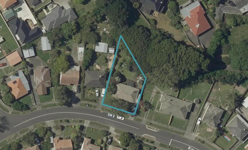9 Moheke Avenue, Roslyn, Palmerston North - Carousel 1