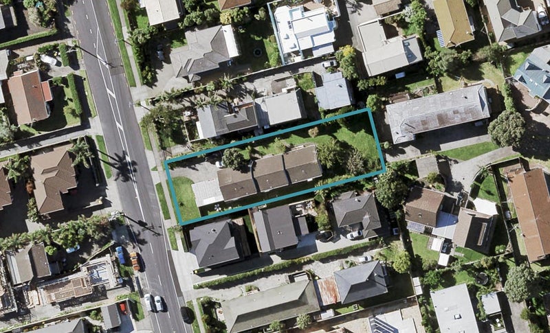 2/136 Bucklands Beach Road, Bucklands Beach, Auckland - Carousel 1