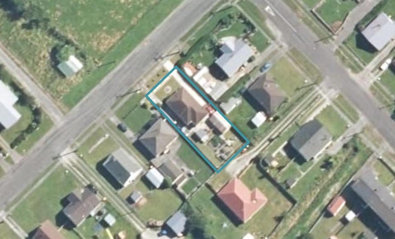 98 Hall Street, Cobden, Greymouth - Carousel 1