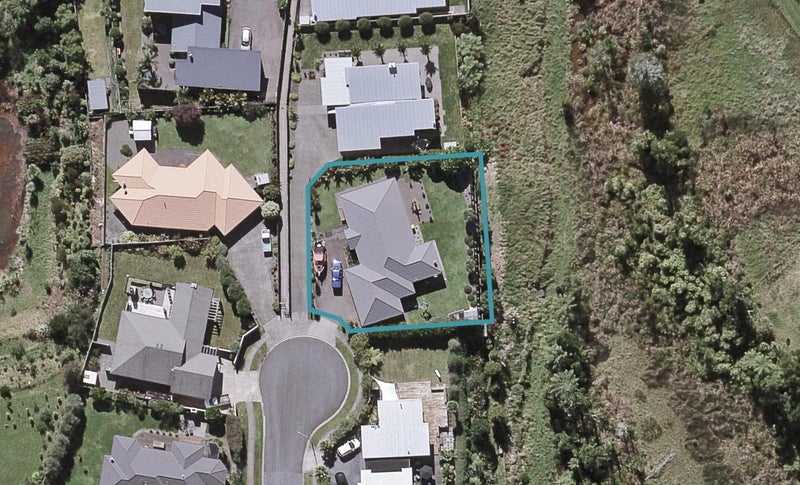 22 Montrose Place, Highlands Park, New Plymouth - Carousel 1