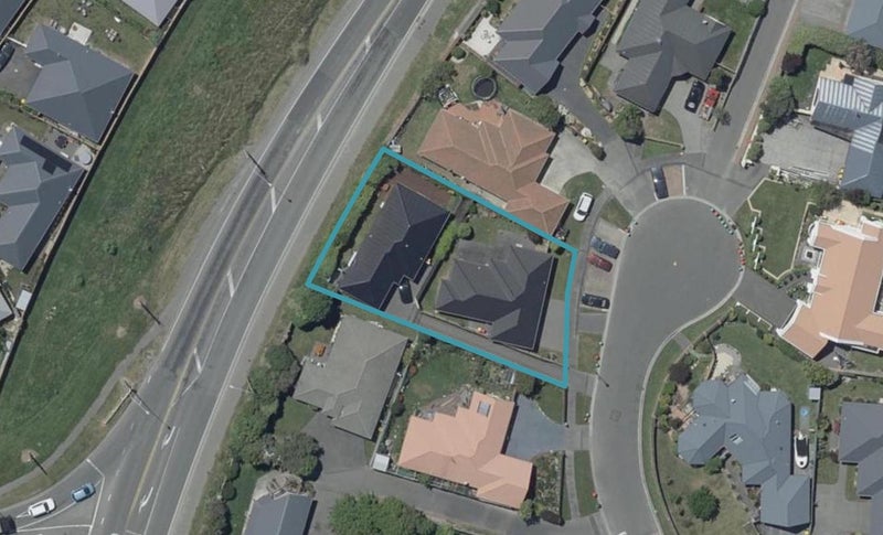 2/11 Teal Close, Woolston, Christchurch - Carousel 1