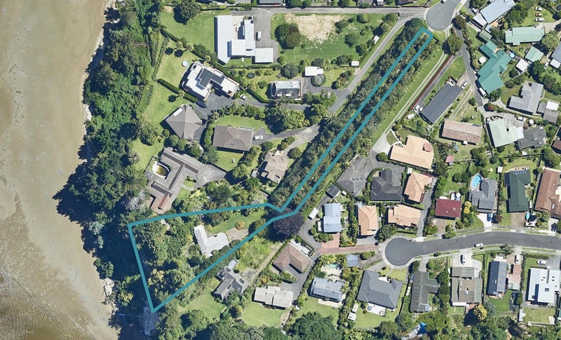 7 Kings Avenue, Matua, Tauranga - Carousel 1