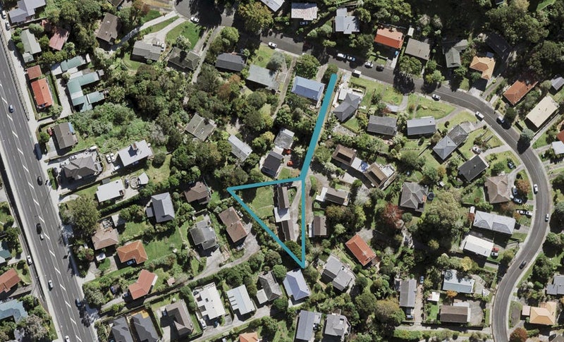 2/72 Ayton Drive, Tōtara Vale, Auckland - Carousel 1