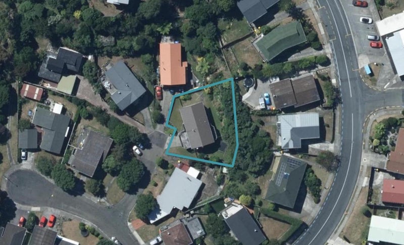 6 Naver Place, Papakowhai, Porirua - Carousel 1