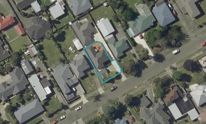 32 Sheffield Street, Awapuni, Palmerston North - Carousel 1