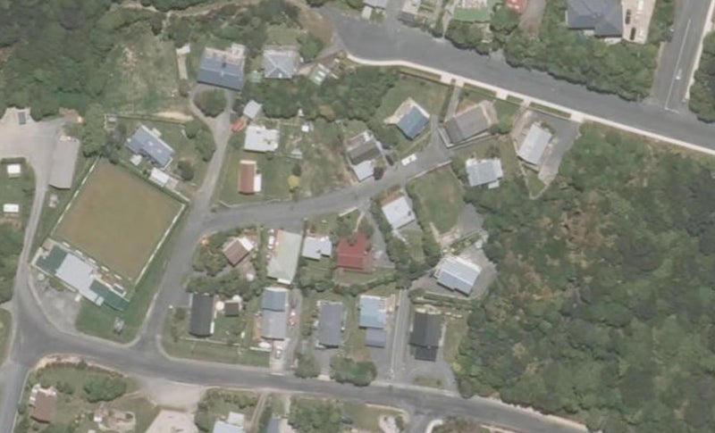 10 Matai Street, Kaka Point - Carousel 1
