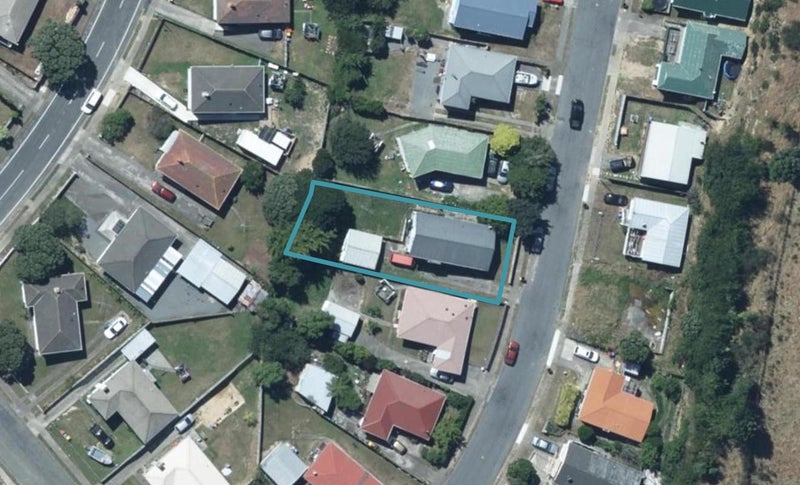 59 Arahura Crescent, Waitangirua, Porirua - Carousel 1