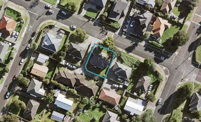 21 Morrie Laing Avenue, Mount Roskill, Auckland - Carousel 1