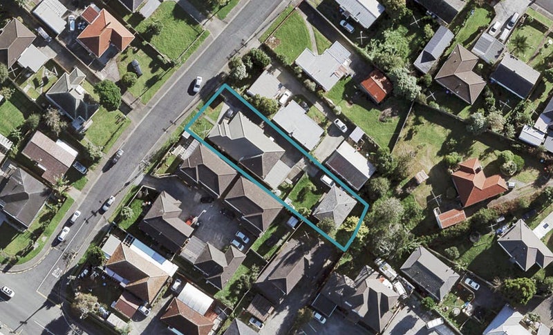 8 Denize Road, Wesley, Auckland - Carousel 1