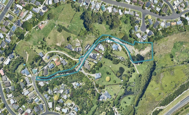 11 Grasmere Way, Bethlehem, Tauranga - Carousel 1