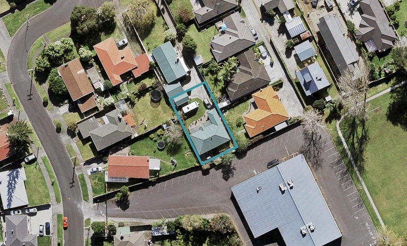 36A Busby Street, Blockhouse Bay, Auckland - Carousel 1